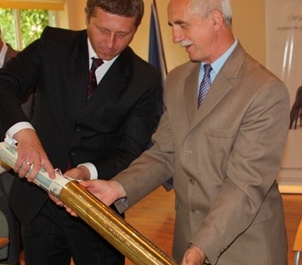 Na zdjęciu od lewej P. Lachowicz i J. Karpiński